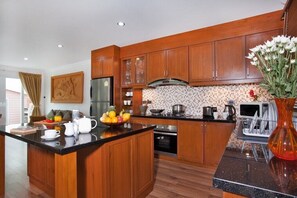 4-Bedroom Villa with Private Pool | Private kitchen