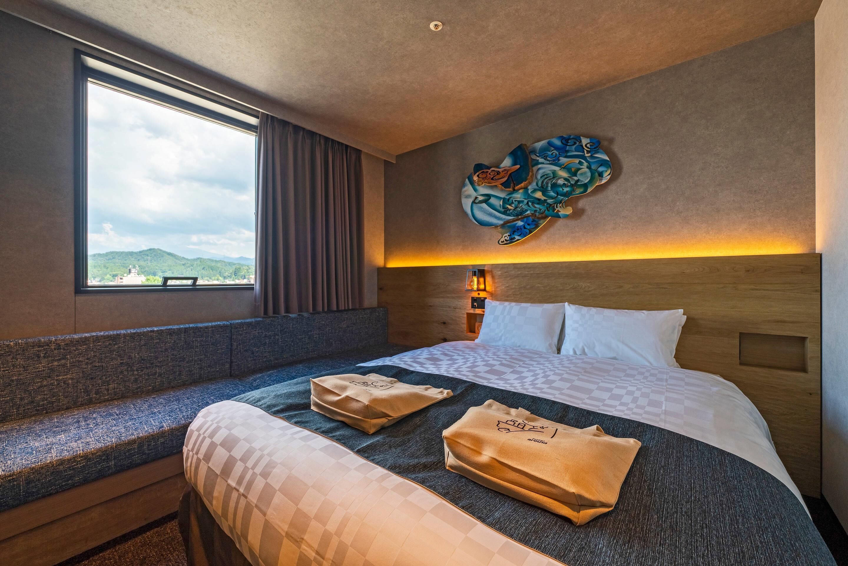 Caja de seguridad en la habitación y decoración personalizada 