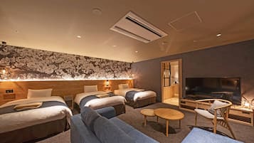 Suite, no fumadores (The Around Panorama) | Caja fuerte, decoración individual, mobiliario individual y escritorio