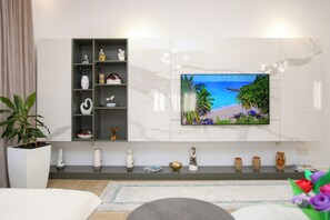 4 bedrooms, iron/ironing board, free WiFi, bed sheets - Luxury Villa With Stunning Views in Vlore (Orikum)