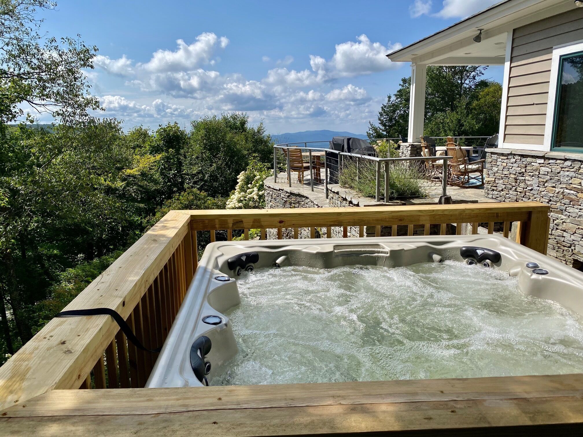 Bain à remous extérieur