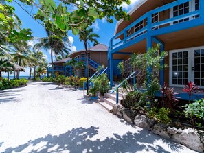 Exterior - Ocean View Suite in Oceanfront Resort Belize (San Pedro)