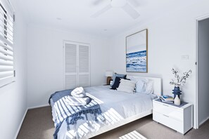 3 soverom, strykejern/-brett, reiseseng for barn og wi-fi (inkludert)