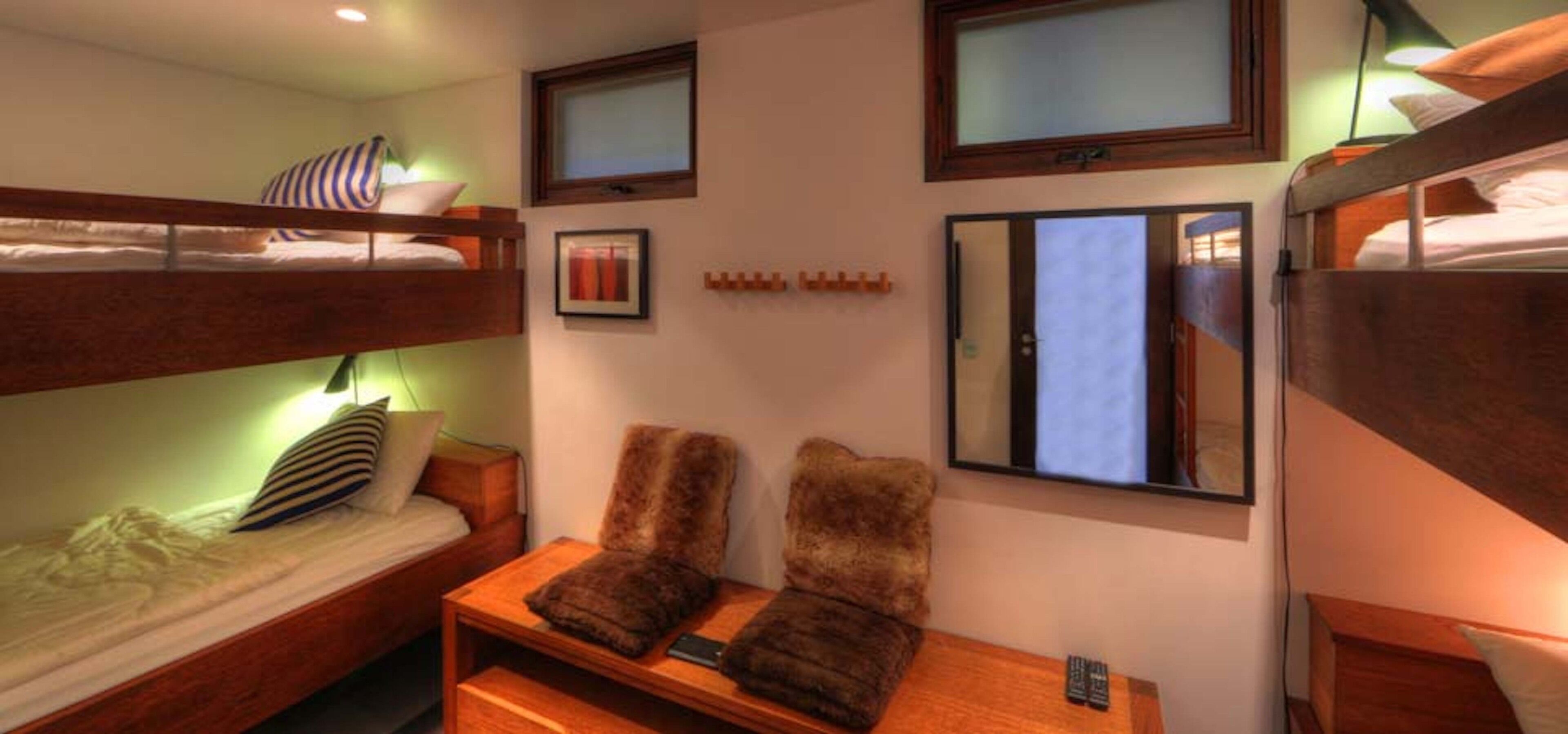 Luxury 8 Berth Chalet - suitable for x2 families  — image 6