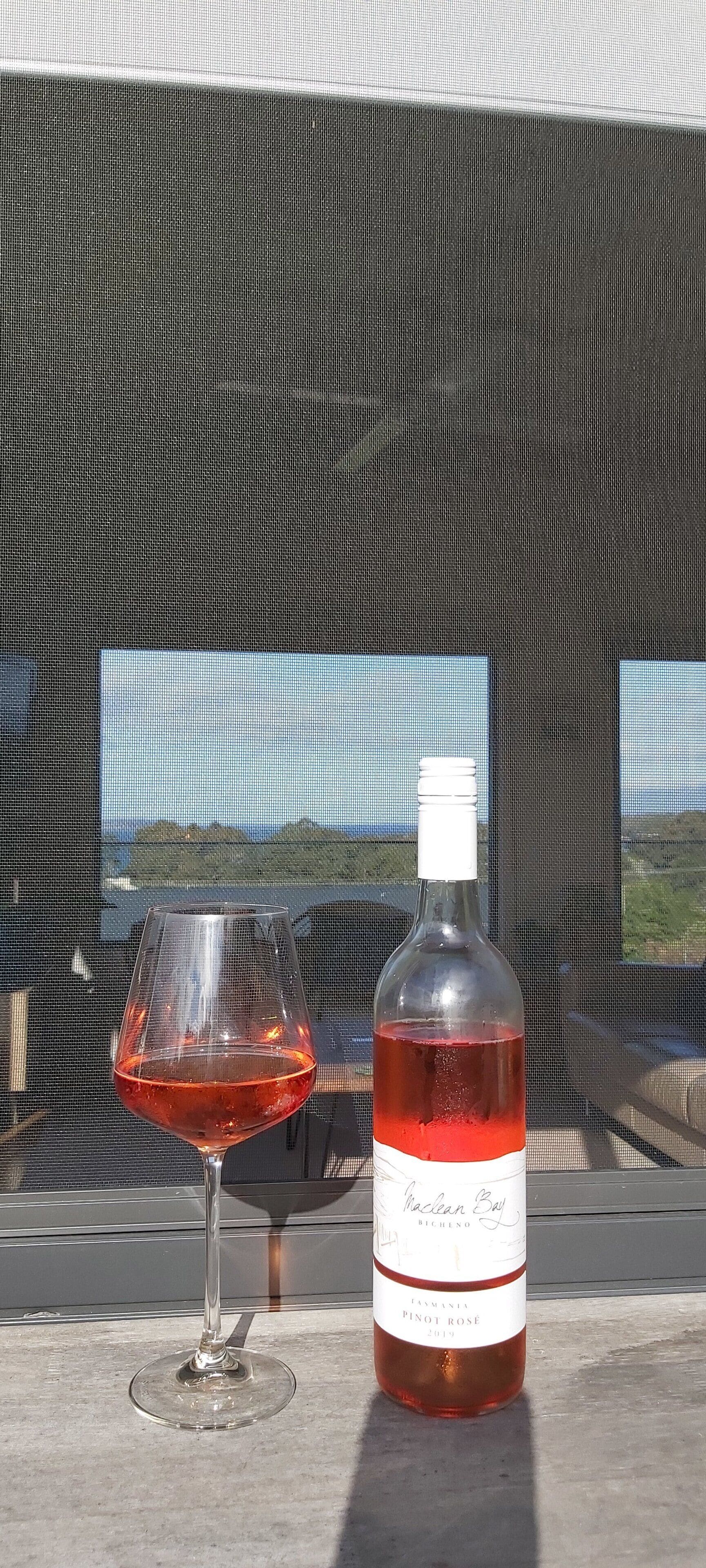 Stunning water views; relaxed coastal atmosphere; multiple entertaining areas  — image 16