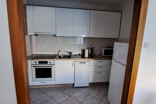 Apartment (Three Bedroom Apartment with Balcony) | Eigene Küche