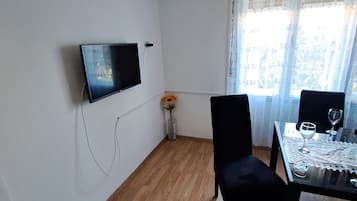 Apartment (Three Bedroom Apartment with Balcony) | Interior