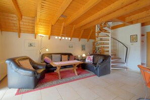 Fernseher, Kamin