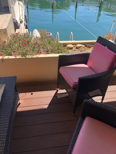 APARTMENT WITH BOAT MOORING