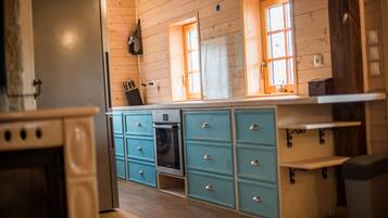 Family House (Two bedroom holiday home) | Private kitchen | Fridge, dishwasher