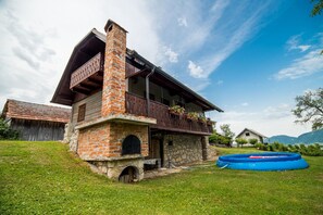 BBQ/picnic Area - Sunny House With Sauna (Bistrica ob Sotli)