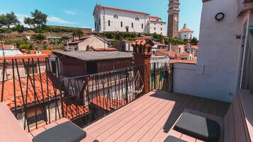 Appartement (Apartment with terrace) | Terrasse/Patio