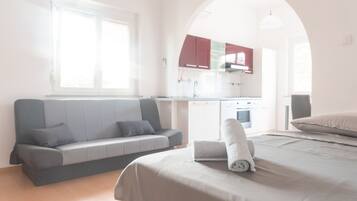 Studio Klasik (Ground Floor Studio) | Didekorasi berbeda-beda