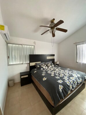 2 bedrooms, iron/ironing board, free WiFi, bed sheets