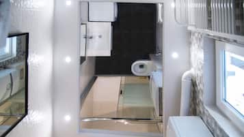 Articles de toilette gratuits, sĂšche-cheveux, chaussons