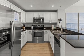 Fridge, microwave, oven, stovetop