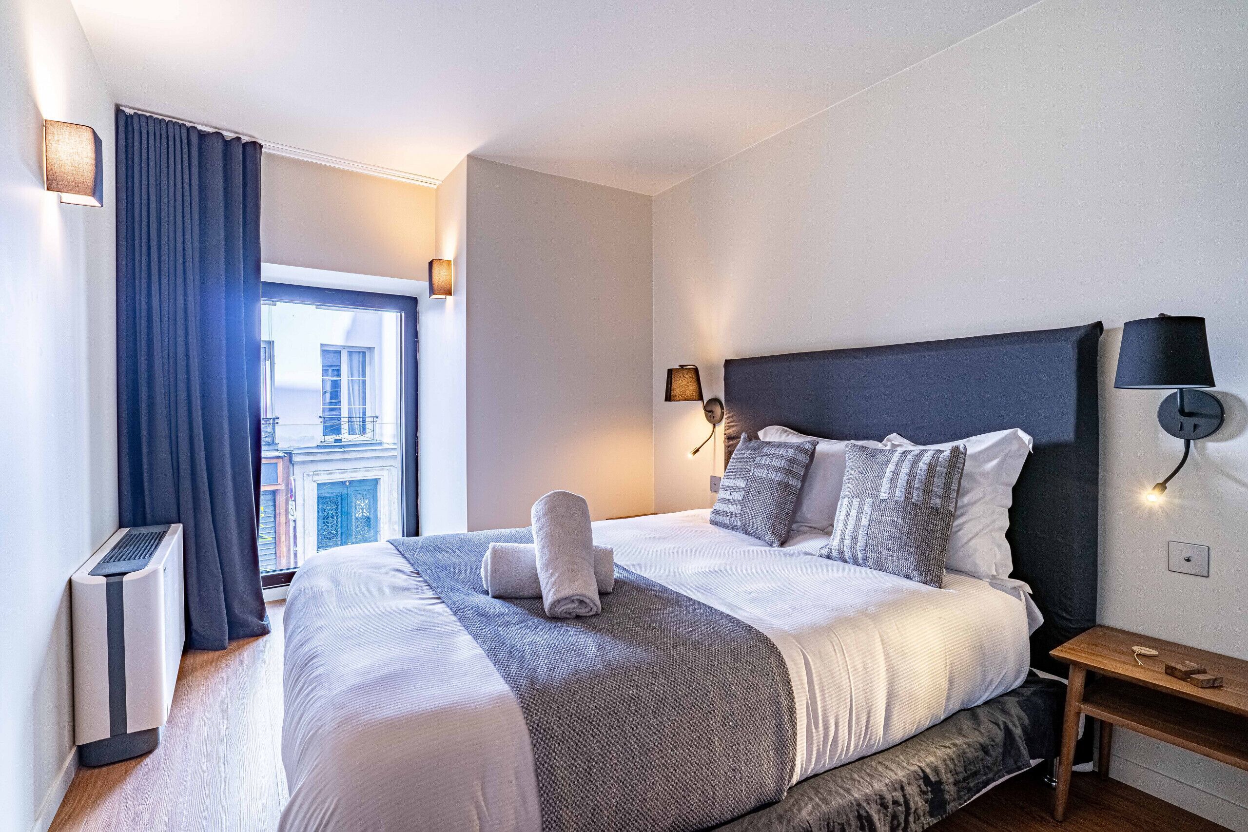 3 habitaciones, tabla de planchar con plancha y wifi gratis 