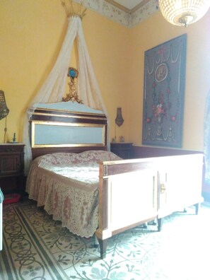 3 habitaciones, tabla de planchar con plancha y wifi gratis 