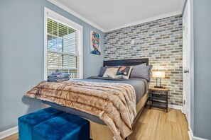 2 chambres, fer et planche à repasser, Wi-Fi gratuit, draps fournis