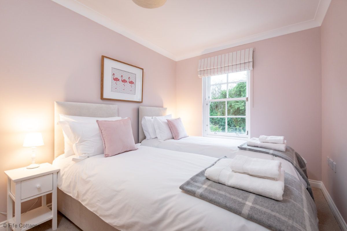 Fabulous Sleeps 8 Town Centre Apartment - Saint Andrews
