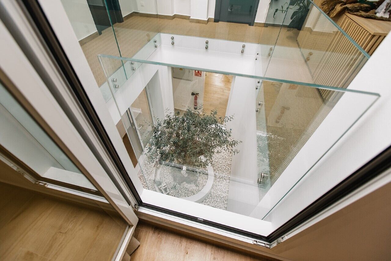 deluxe double room | minibar, iron/ironing board, free wifi, bed sheets