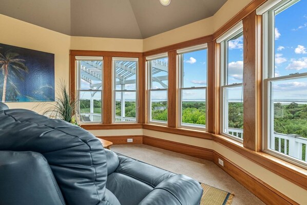 TV, fireplace, video games, DVD player - Stunning 6 Bedroom Home w/ Private Pool and hot tub. Access to Resort Amenities w/ Seasonal Beach Trolley (Corolla)