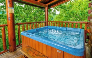 Property grounds - Lucky Enough - Pet Friendly Cabin with Games to Keep Everyone Entertained! (Sevierville)