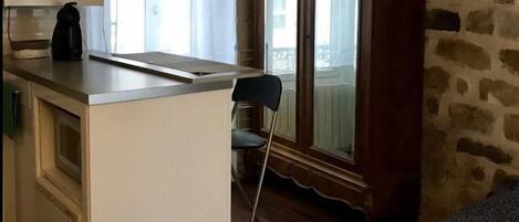 1 chambre, fer et planche à repasser, Wi-Fi, draps fournis