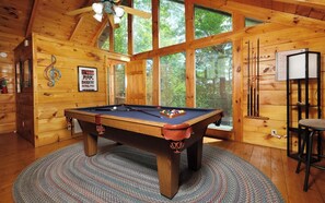 Spielezimmer