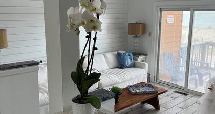 Beachfront Baby💛 Beautiful & New!🌟The only way to stay @ the beach❣️Spacious