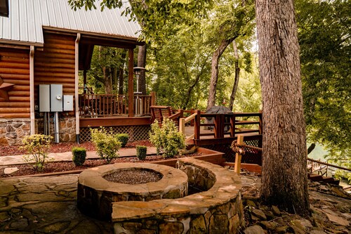 Little Red River Cabin for a perfect fishing getaway for the whole family!