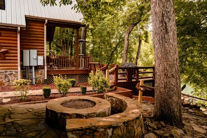 Little Red River Cabin for a perfect fishing getaway for the whole family!