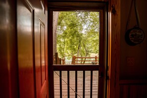 Interior - Little Red River Cabin for a perfect fishing getaway for the whole family! (Heber Springs)
