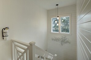 Interior - Moon Song is walking distance to Marina, Shops, just minutes from the Beach. (Port Aransas)