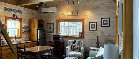 Una Smart TV, videojuegos, libros