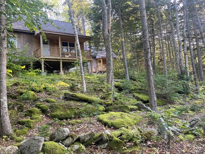 Available July 4th due to cancellation-1st flr King & Full Loft, AC, Pets Free