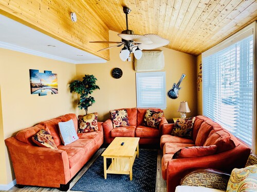 Upscale and Cozy Ocean Block Home w/ Free Parking & Beach Badges