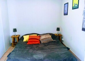 1 bedroom, iron/ironing board, WiFi - Family Flat Cosy 35m ² + Terrace 10m ² For 6 Pers. (La Salle-les-Alpes)