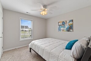 3 bedrooms, desk, iron/ironing board, travel cot
