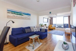 تلفزيون، برامج وأفلام نتفليكس، خدمات بث