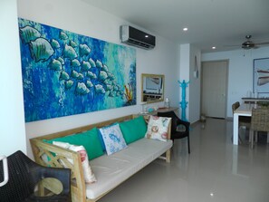 Deluxe Apartment | Living area