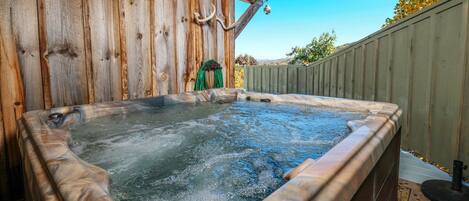 Bain à remous extérieur