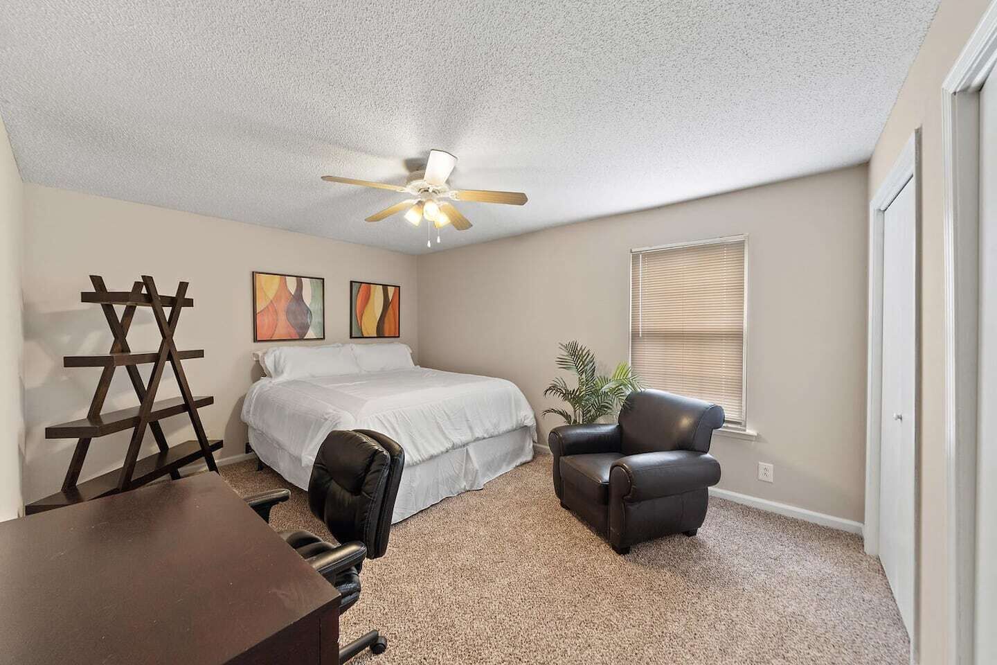 2 多间卧室、WiFi