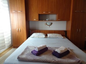 2 bedrooms, in-room safe, WiFi