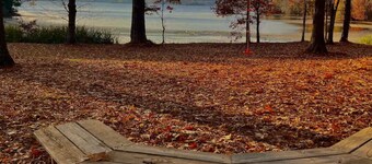 Tiny House Glamping Retreat- 670+ Acres Private Property on Lake Guntersville