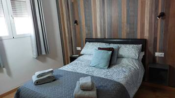 7 bedrooms, iron/ironing board, free WiFi, bed sheets