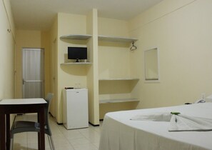 Minibar, laptop workspace, free WiFi, bed sheets