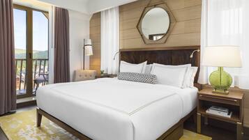 Premium bedding, pillowtop beds, minibar, in-room safe