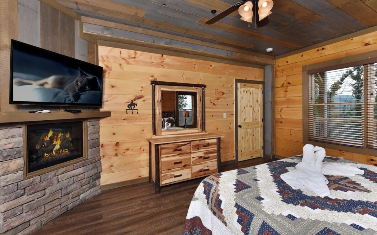 Photo 71 of Frequent Wildlife Sightings + Easy Drive to the Smoky Mountain National Park! -Big Bear Views Lodge