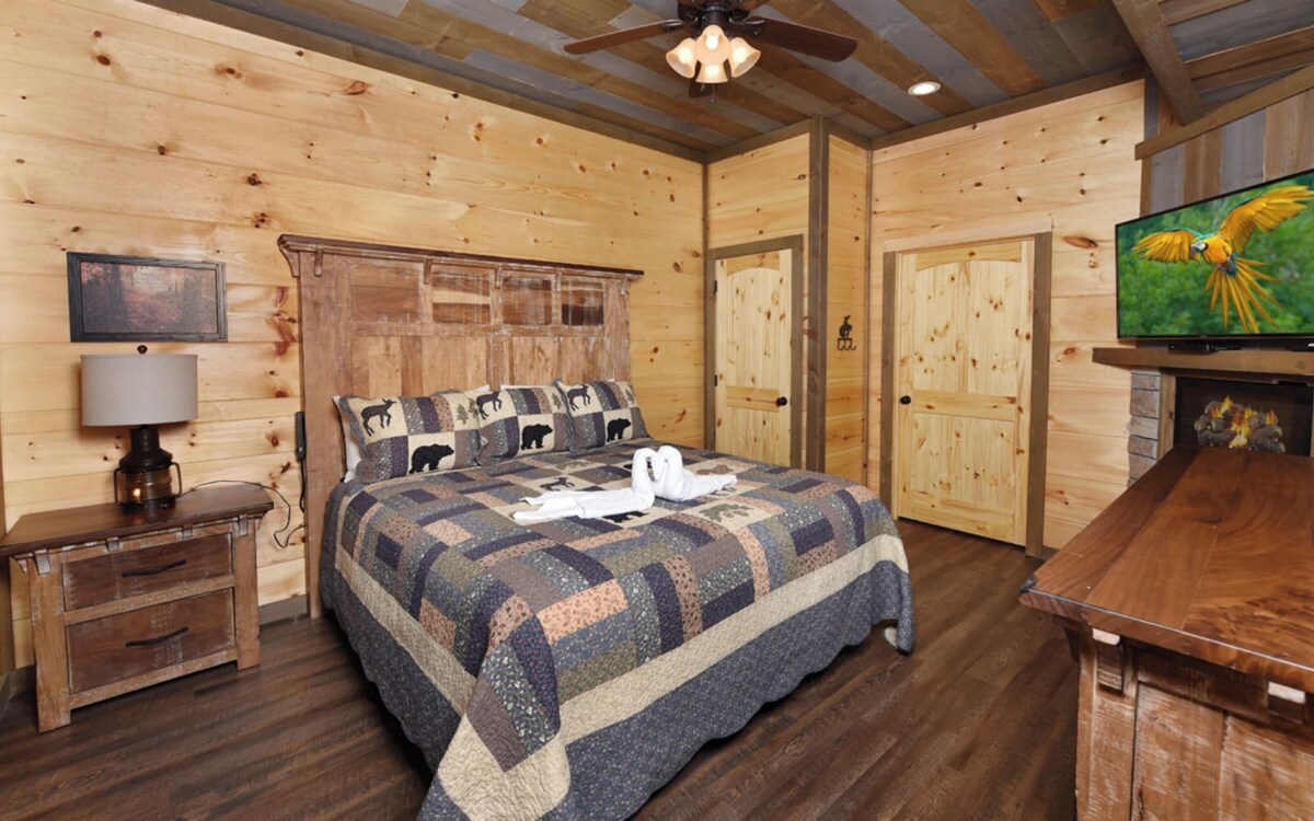 Photo 72 of Frequent Wildlife Sightings + Easy Drive to the Smoky Mountain National Park! -Big Bear Views Lodge
